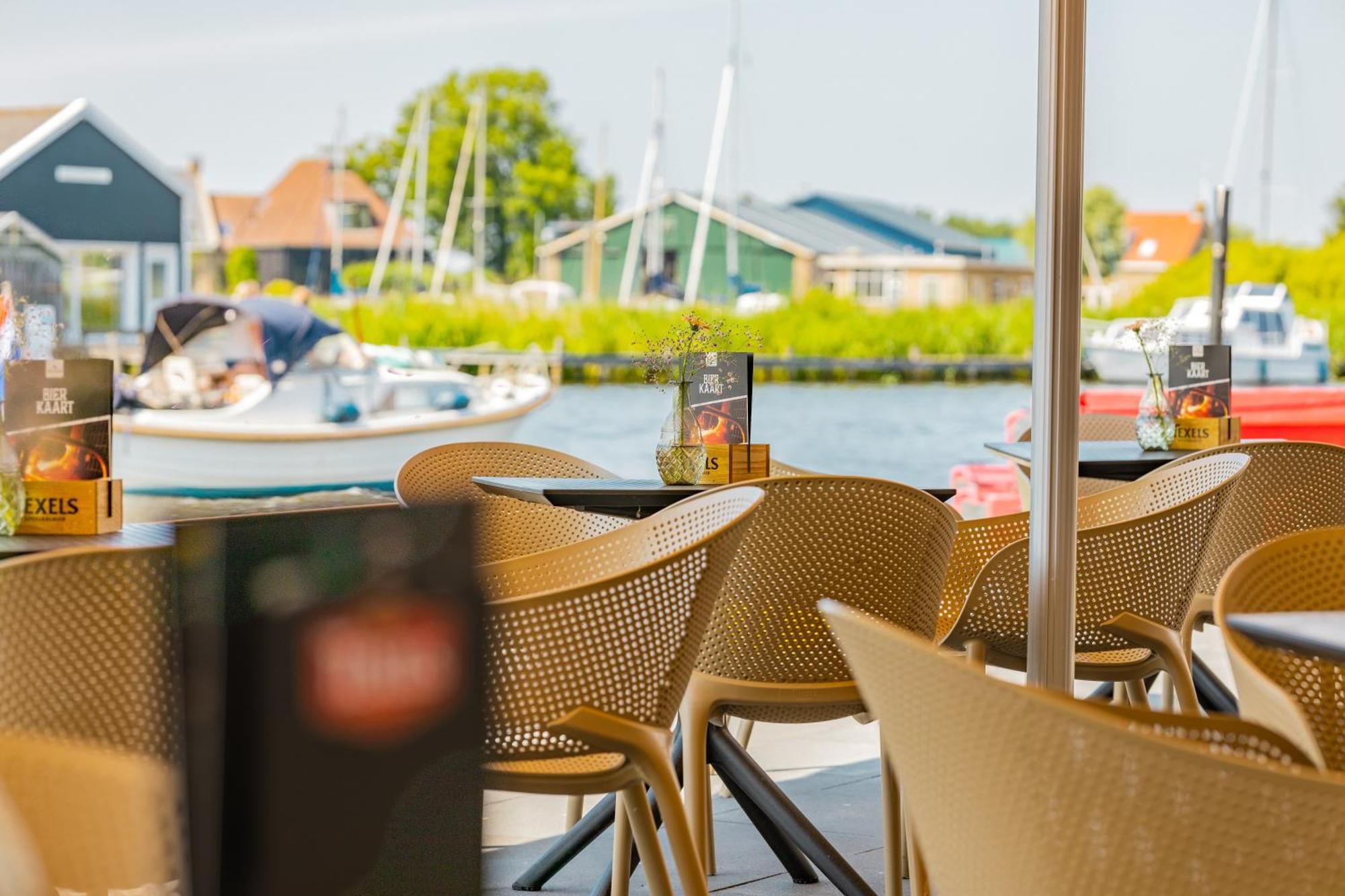 Oer'T Hout Vandrarhem Grou Exteriör bild